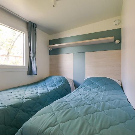 Adriamar Mobile Homes In Camping Park Umag Exteriör bild