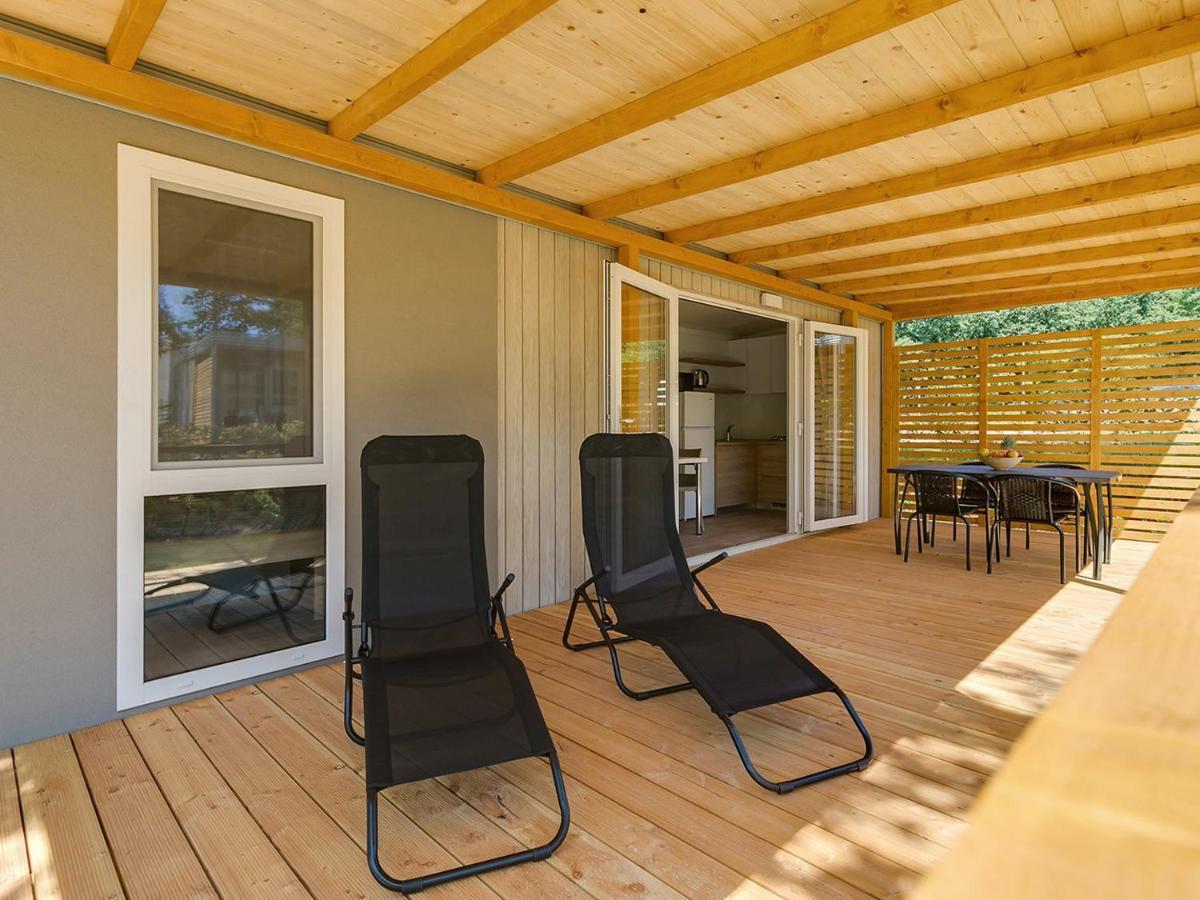 Adriamar Mobile Homes In Camping Park Umag Exteriör bild