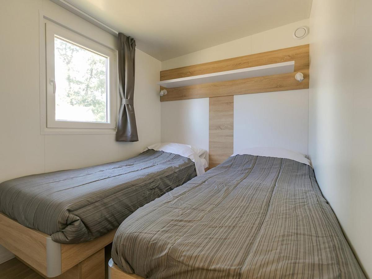 Adriamar Mobile Homes In Camping Park Umag Exteriör bild