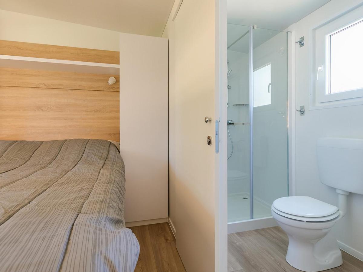 Adriamar Mobile Homes In Camping Park Umag Exteriör bild