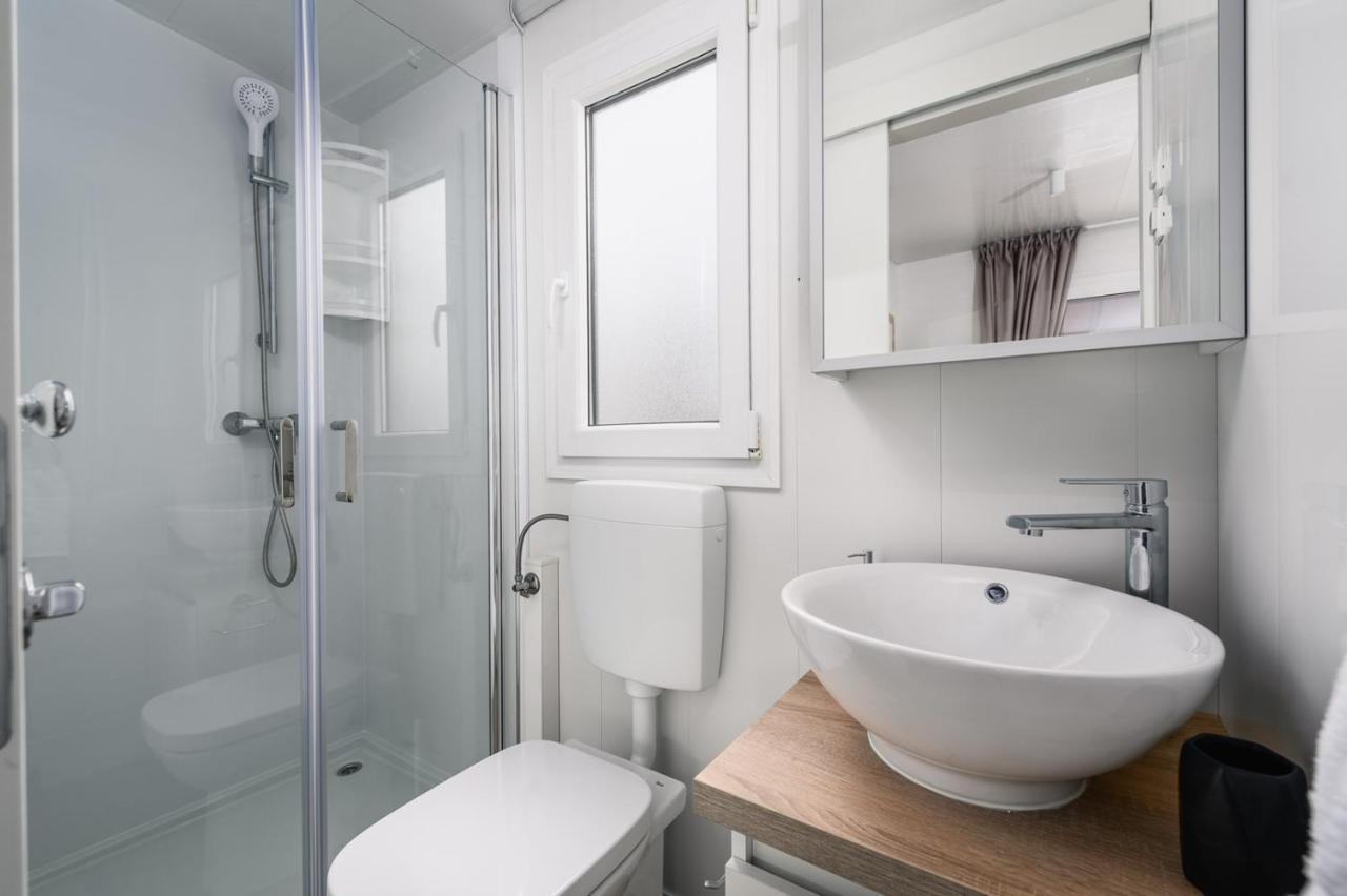 Adriamar Mobile Homes In Camping Park Umag Exteriör bild