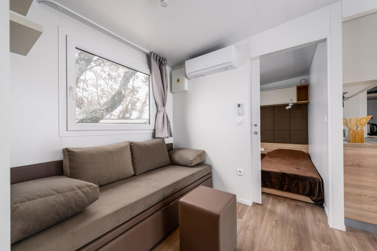Adriamar Mobile Homes In Camping Park Umag Exteriör bild